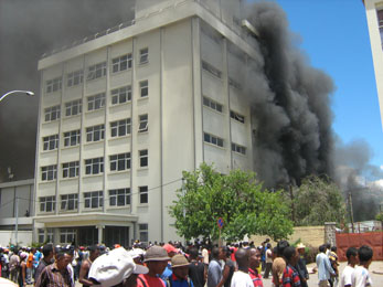 Fire on the streets of Antananarivo